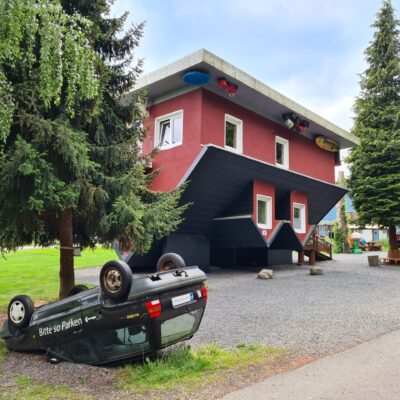 Sauerland huis op zijn kop